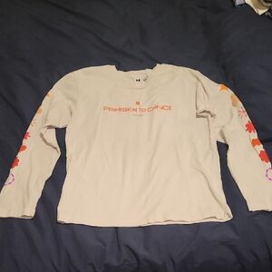 Cream Long Sleeve Shirt with Graphic Print